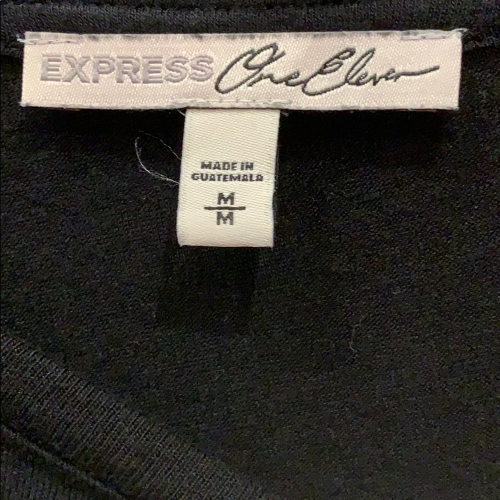 never worn - Picture 3 of 3